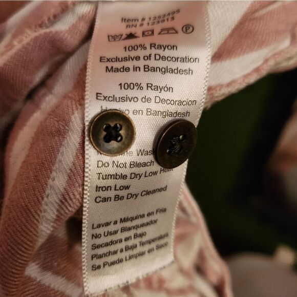 Jachs Girlfriend soft button up size smalll. - Picture 4 of 4